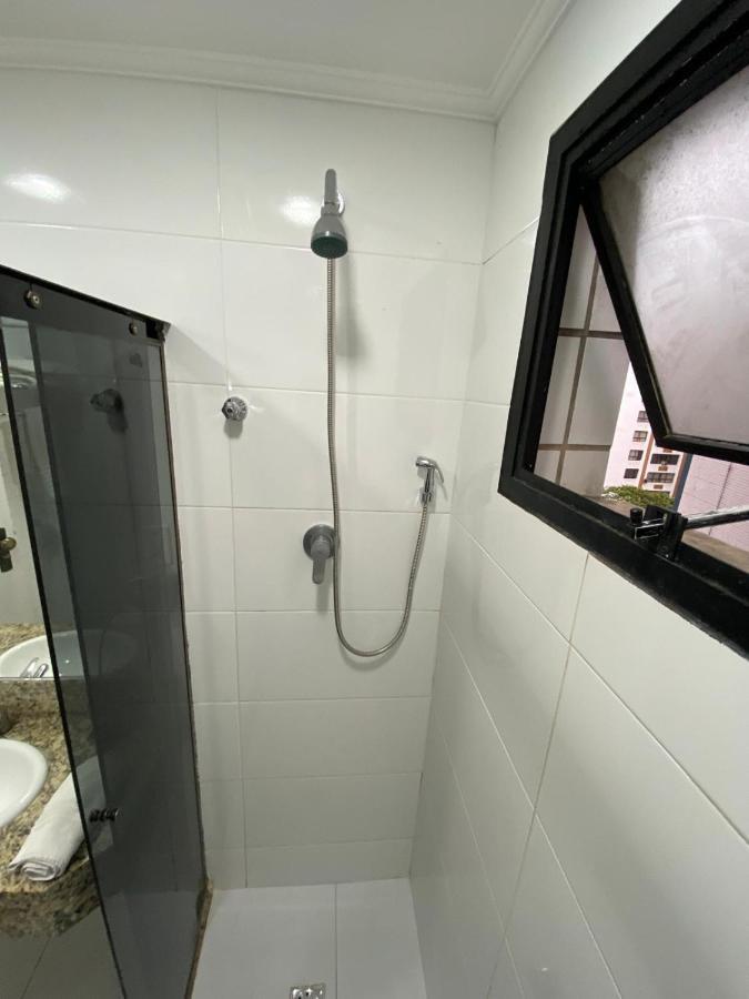 Flat no centro Gonzaga próximo à praia - Santos/SP Santos  Exterior foto